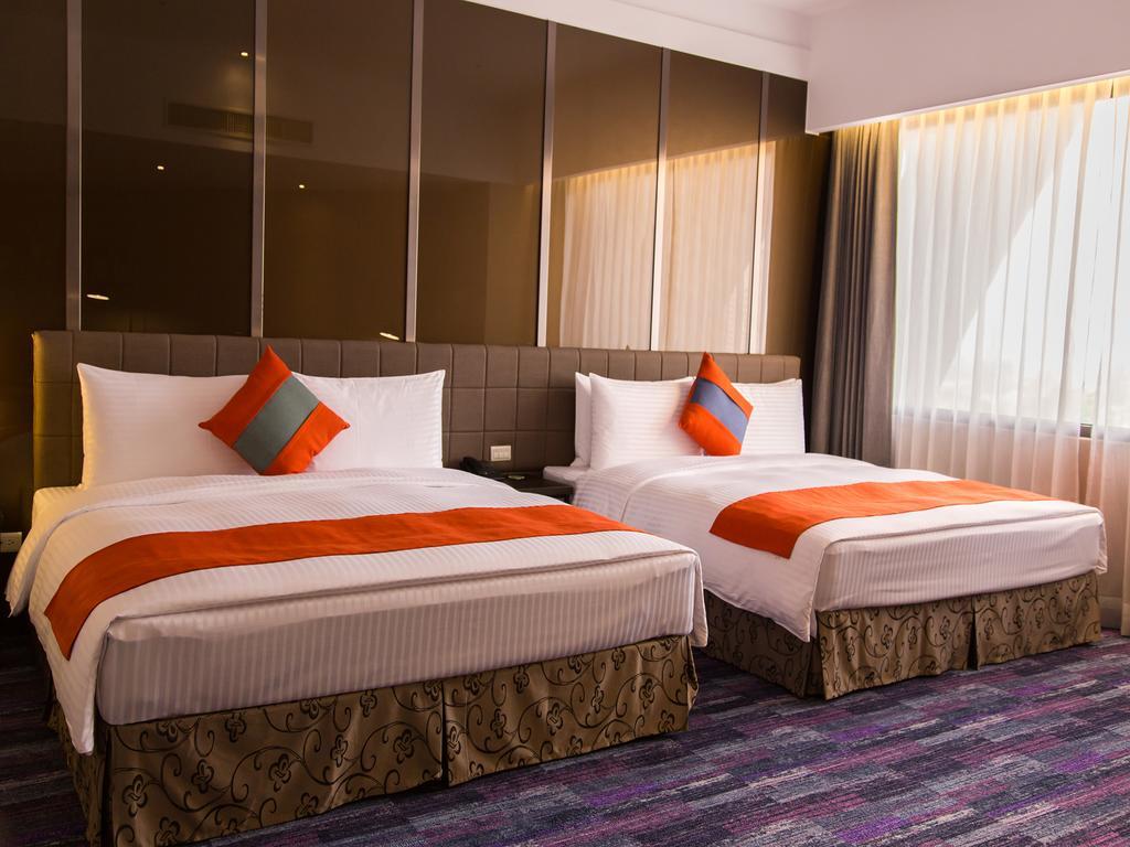 Hoya Resort Hotel Kaohsiung Exterior photo