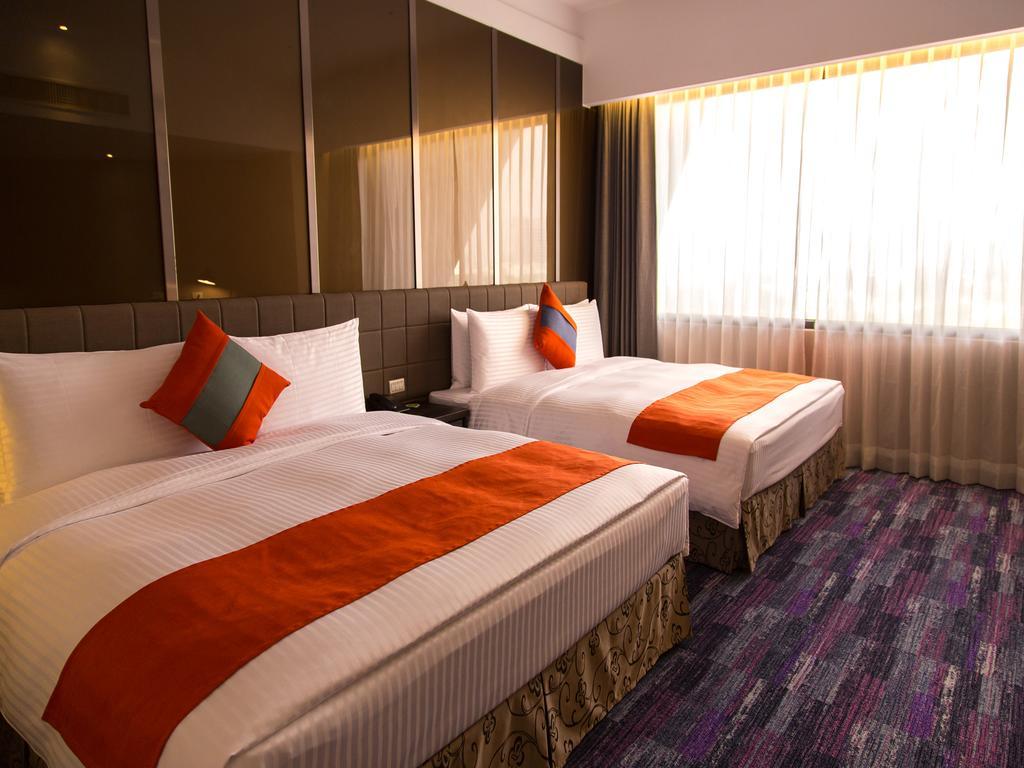 Hoya Resort Hotel Kaohsiung Exterior photo