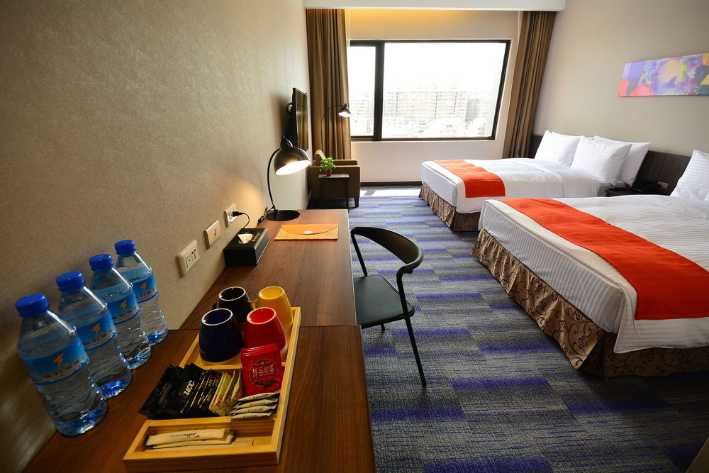 Hoya Resort Hotel Kaohsiung Exterior photo