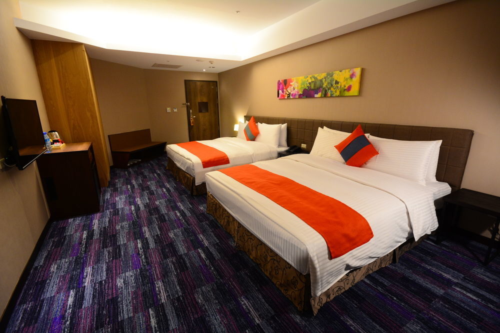 Hoya Resort Hotel Kaohsiung Exterior photo